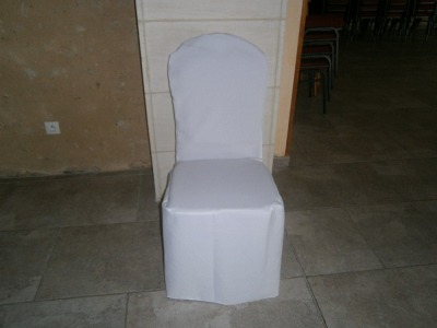 housse blanche pour chaise